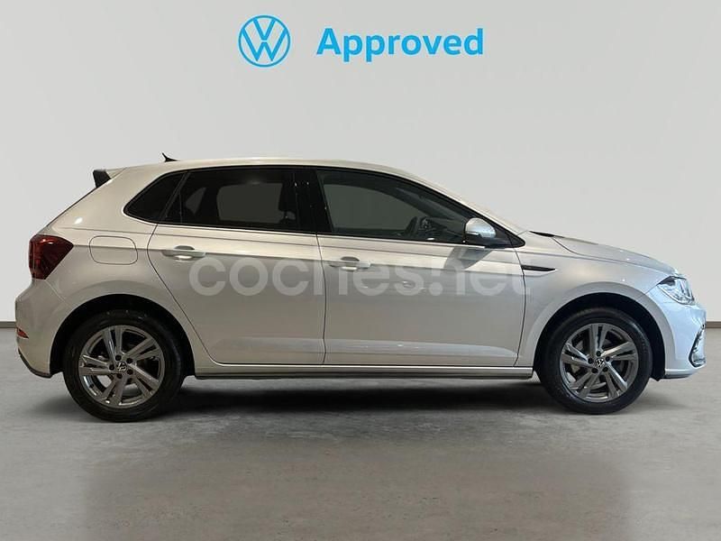 Usado VW Polo R-line 116 CV (85 kW) 2024 Gris / plata Berlina