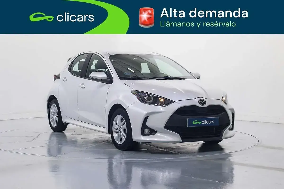 Usado Mazda 2 116 CV (85 kW) 2023 Blanco Utilitario