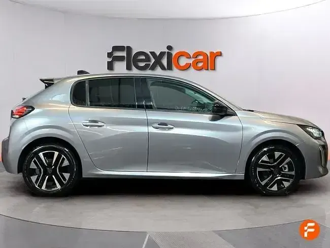 Usado Peugeot 208 Allure 110 CV (80 kW) 2025 Gris Utilitario