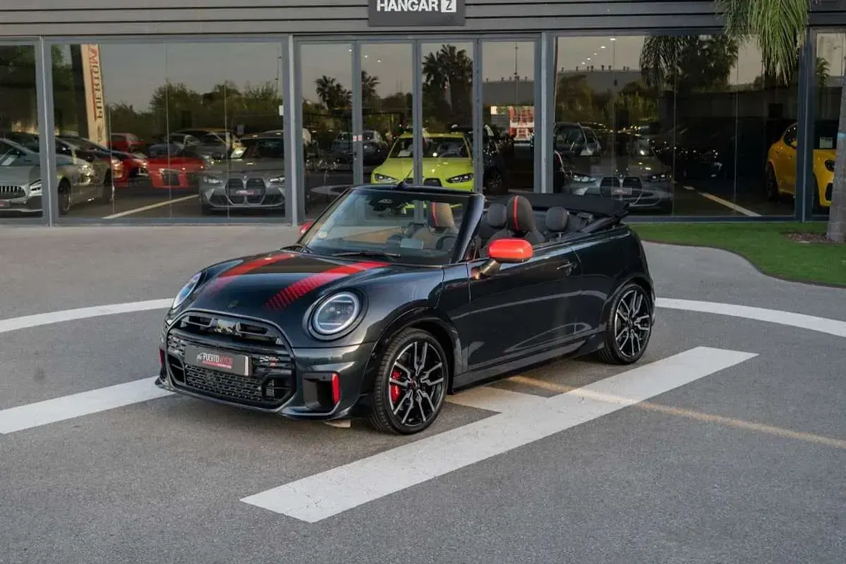 Usado Mini John Cooper Works Cabriolet 231 CV (169 kW) 2025 Negro Descapotable