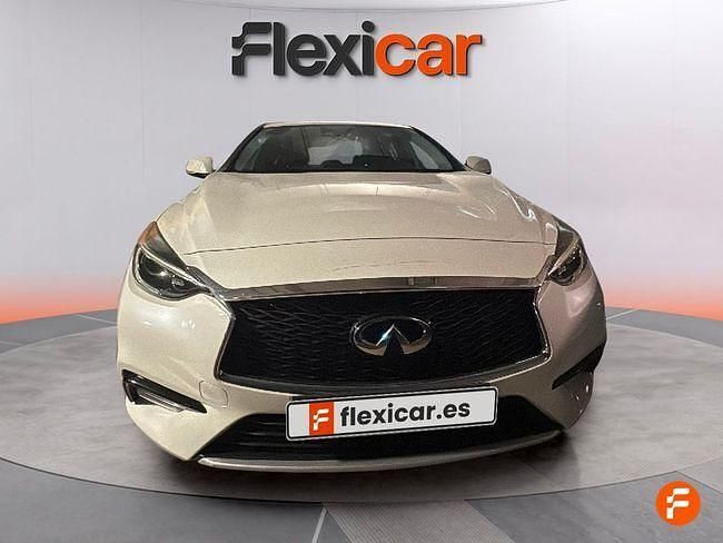 Usado Infiniti Q30 122 CV (89 kW) 2016 Blanco