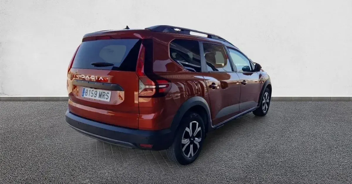 Usado Dacia Jogger Expression 110 CV (80 kW) 2024 Monovolumen