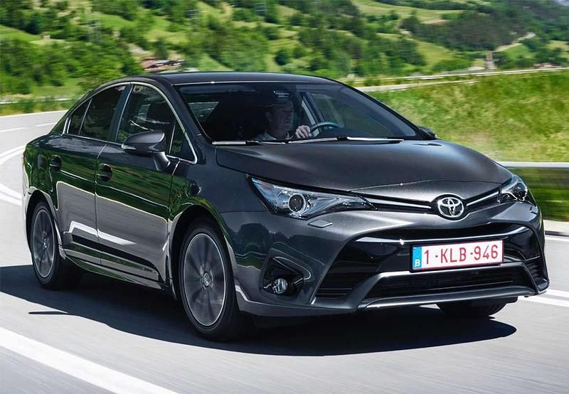 Usado Toyota Avensis Advance 143 CV (105 kW) 2015 Azul Berlina