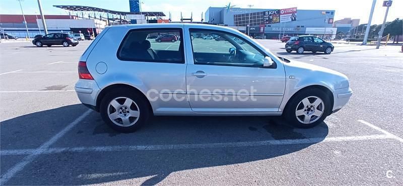 Usado VW Golf III 110 CV (80 kW) 1999 Gris / plata Berlina