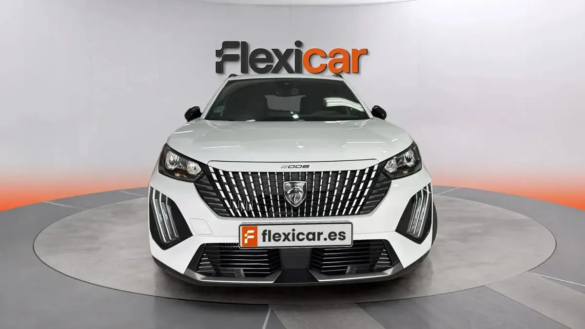Usado Peugeot 2008 Allure 131 CV (96 kW) 2024 Blanco SUV