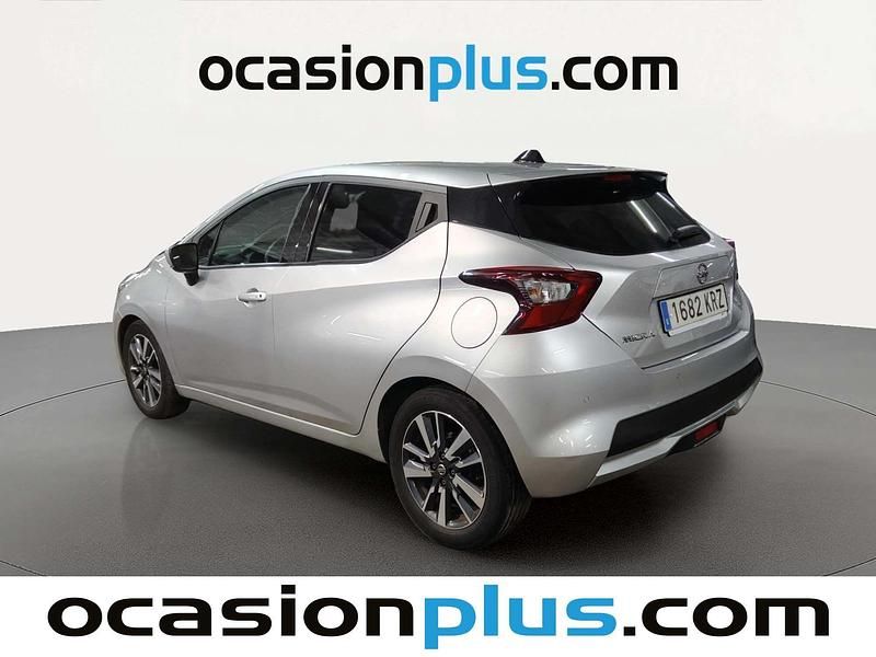 Usado Nissan Micra N-Connecta 90 CV (66 kW) 2018 Gris Utilitario