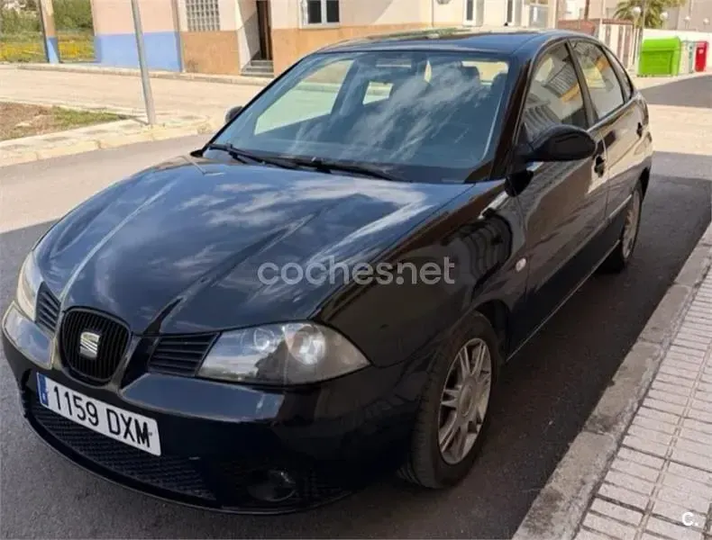 Usado Seat Ibiza Reference 100 CV (73 kW) 2006 Negro Utilitario