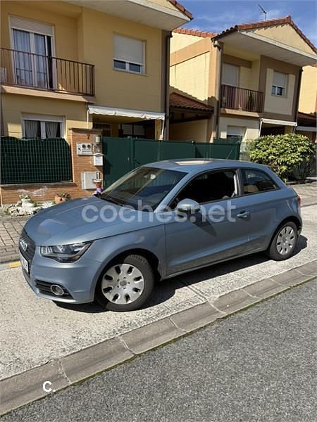 Usado Audi A1 Attraction 122 CV (89 kW) 2013 Azul Utilitario