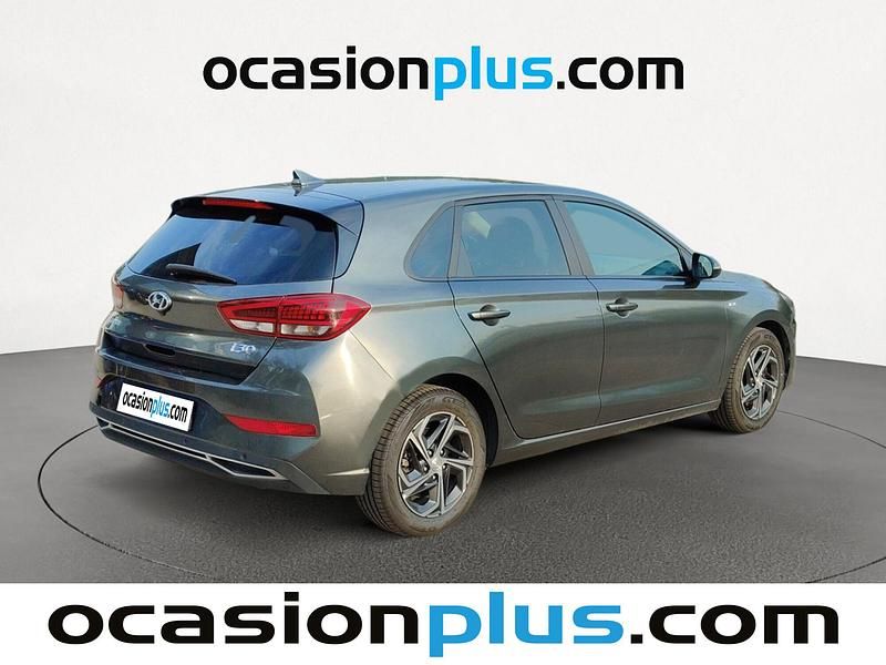 Usado Hyundai i30 120 CV (88 kW) 2022 Gris
