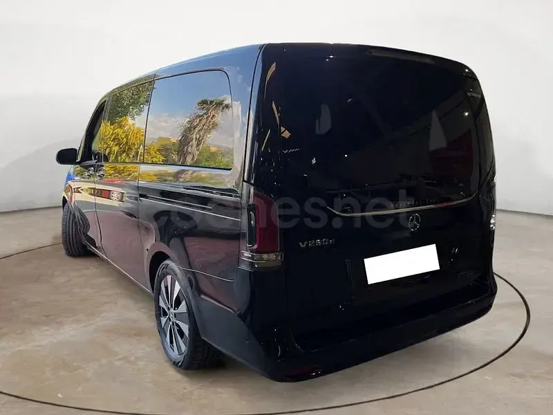 Occasion Mercedes V250 Style 190 PK (139 kW) 2024 Zwart MPV