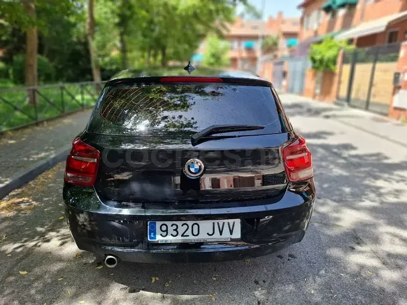 Usado BMW 116 116 CV (85 kW) 2013 Negro Utilitario