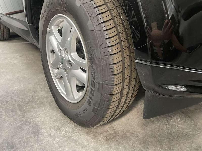 Usado Land Rover Freelander 2 150 CV (110 kW) 2012 Negro SUV