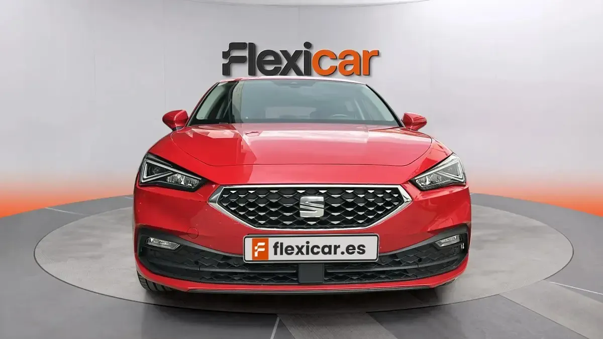 Usado Seat Leon XCELLENCE 150 CV (110 kW) 2022 Rojo Berlina