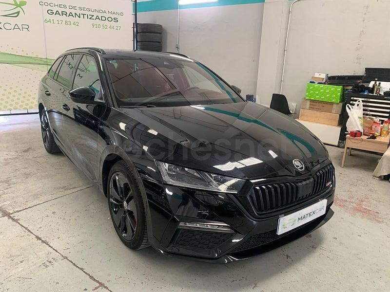 Usado Skoda Octavia RS 245 CV (180 kW) 2021 Negro Familiar