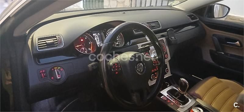 Usado VW Passat 170 CV (125 kW) 2011 Negro Berlina