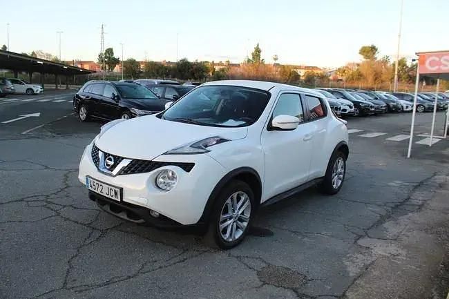 Usado Nissan Juke Acenta 110 HP (80 kW) 2015 Branco SUV