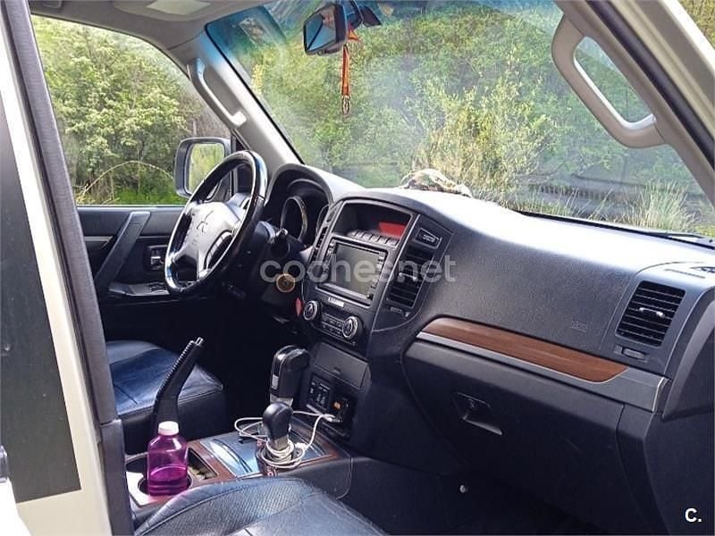 Beige Usado 2009 Mitsubishi Montero SUV | 17.000 € (Precio justo) - Imagen 1/4