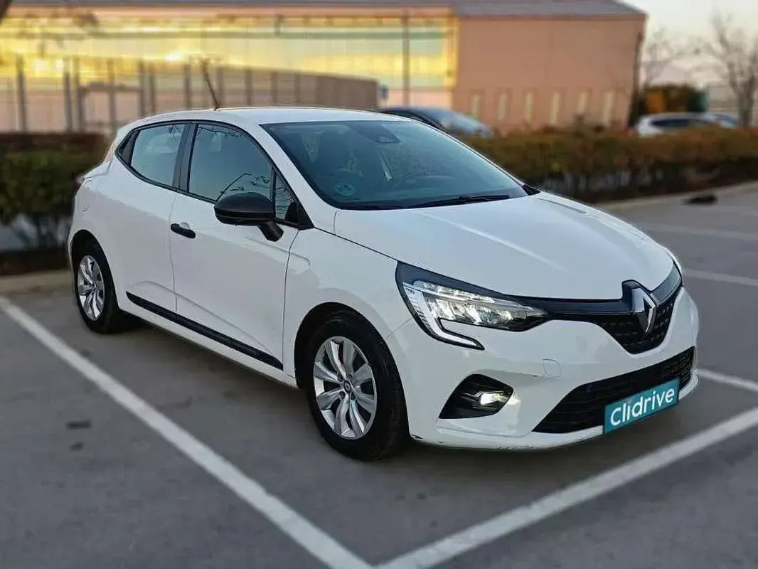 Usado Renault Clio Business 86 CV (63 kW) 2021 Blanco Utilitario