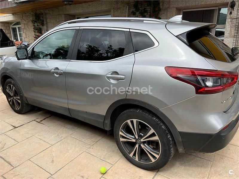 Usado Nissan Qashqai N-Connecta 115 CV (84 kW) 2018 Gris / plata SUV