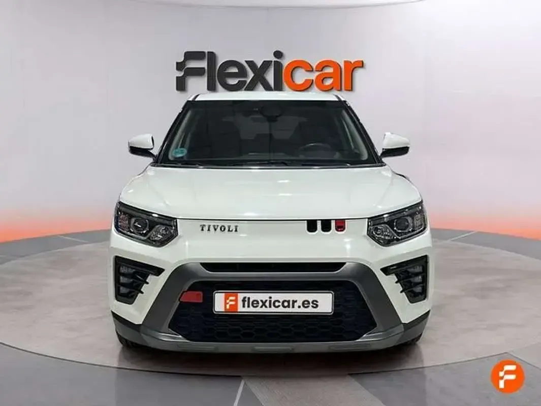 Usado SsangYong Tivoli 150 CV (110 kW) 2024 Blanco SUV
