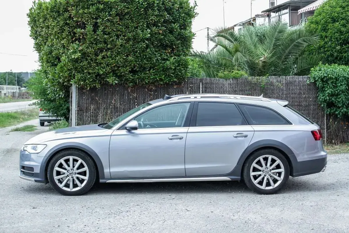 Usado Audi A6 Allroad 218 CV (160 kW) 2016 Gris Familiar