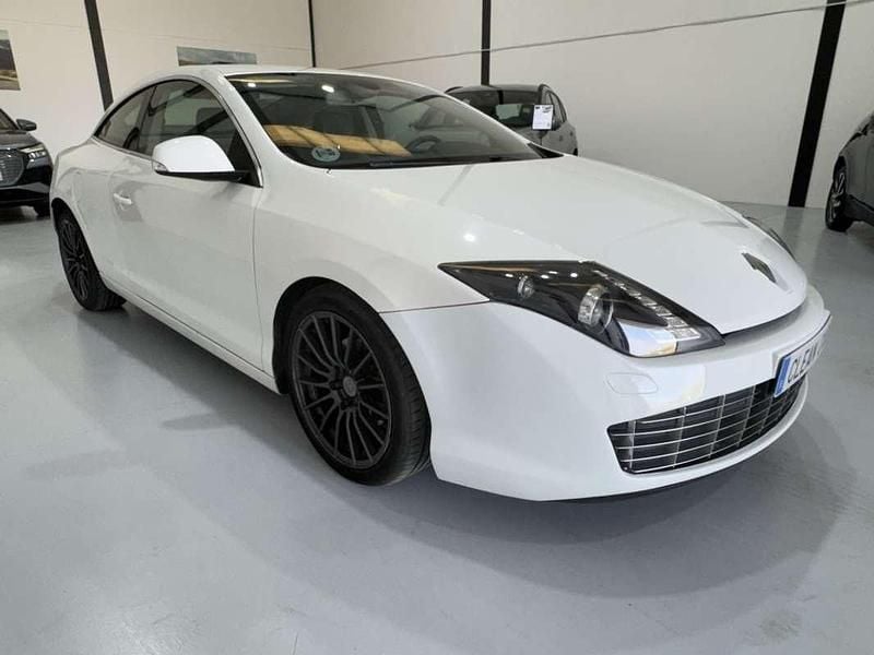 Usado Renault Laguna Coupé LIMITED 150 CV (110 kW) 2014 Blanco Coupe