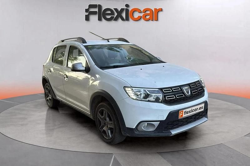 Blanco Usado 2020 Dacia Sandero Acces Utilitario | 9490 € (Precio justo) - Imagen 1/4