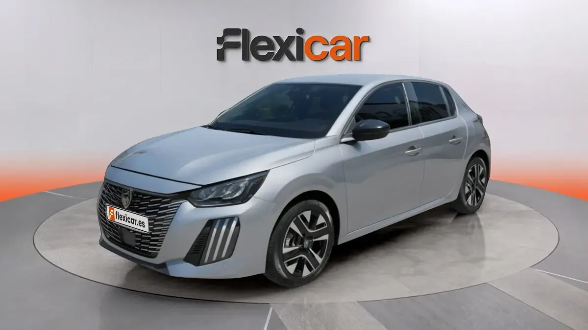 Usado Peugeot 208 Allure 101 CV (74 kW) 2025 Gris Utilitario