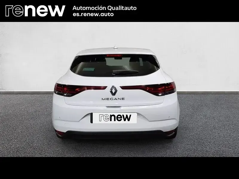 Usado Renault Mégane II Intens 115 CV (84 kW) 2022 Blanco Berlina