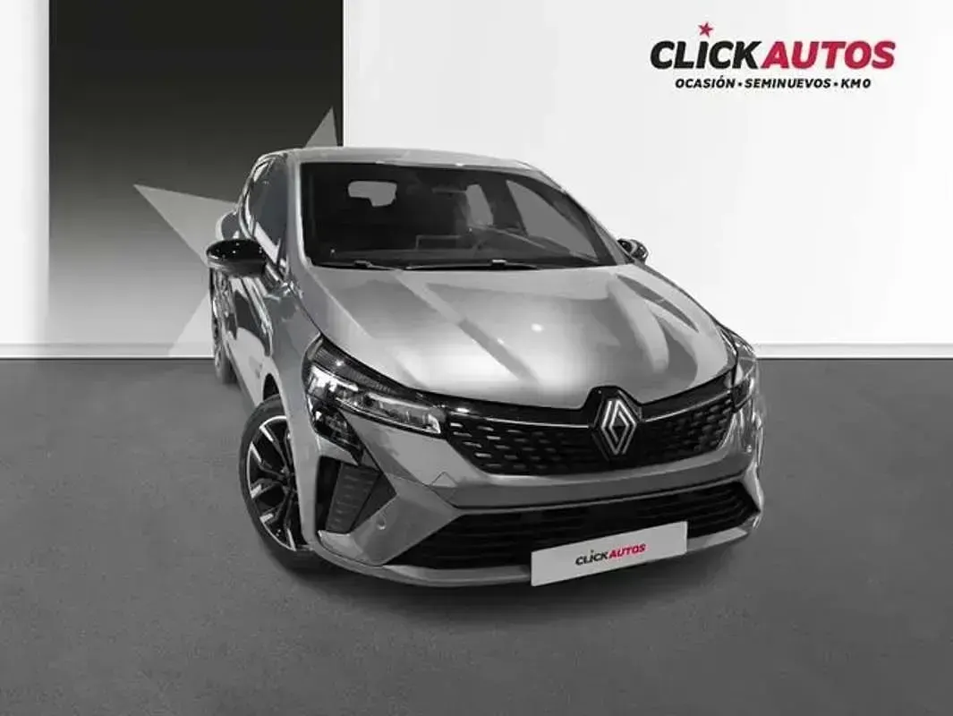 Usado Renault Clio Techno 101 CV (74 kW) 2026 Gris Utilitario