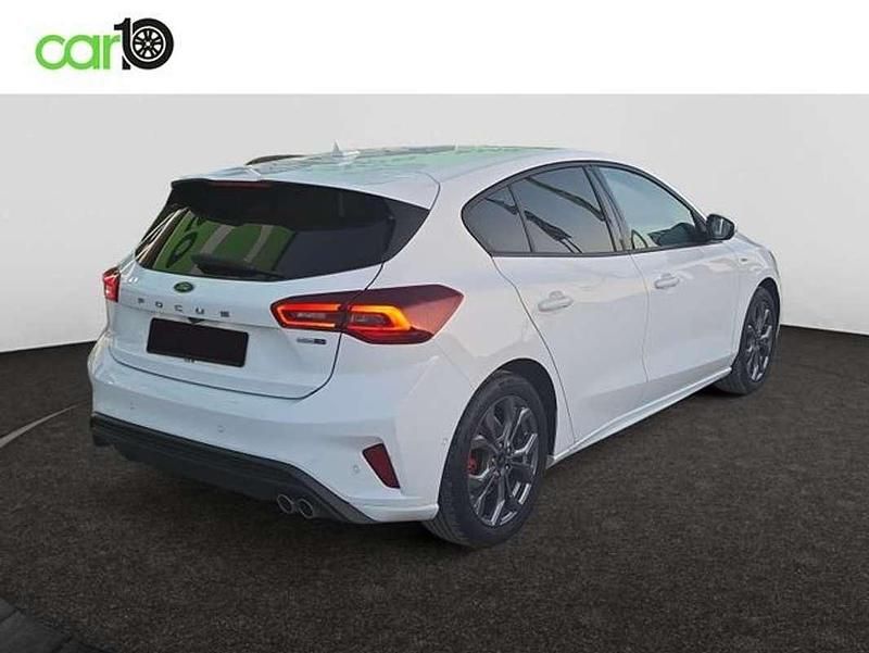 Usado Ford Focus ST-Line 125 CV (91 kW) 2022 Blanco Berlina