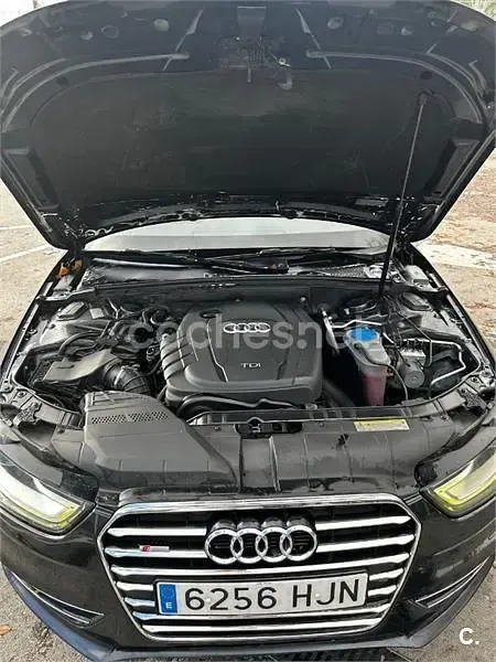 Usado Audi A4 177 CV (130 kW) 2012 Azul Berlina