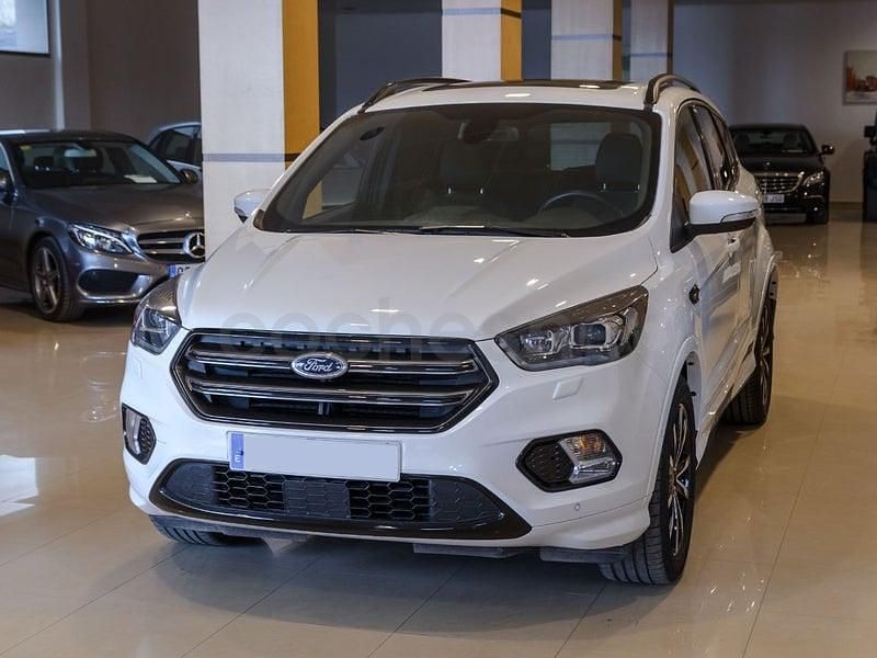 Usado Ford Kuga ST-Line 176 CV (129 kW) 2019 Blanco SUV
