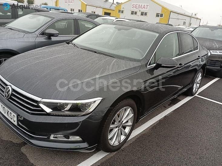 Negro Usado 2018 VW Passat Advance Berlina | 18.000 € (Precio justo) - Imagen 1/4