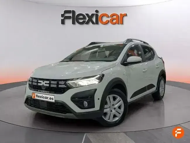Usado Dacia Sandero Expression 101 CV (74 kW) 2024 Blanco