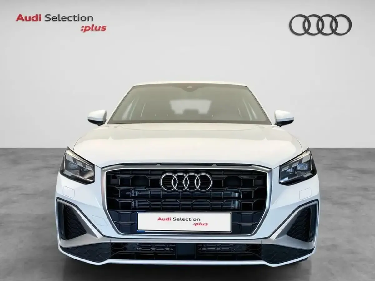 Usado Audi Q2 Ambiente 150 CV (110 kW) 2024 Blanco SUV