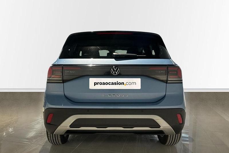 Usado VW T-Cross Life 95 CV (69 kW) 2024 Azul SUV