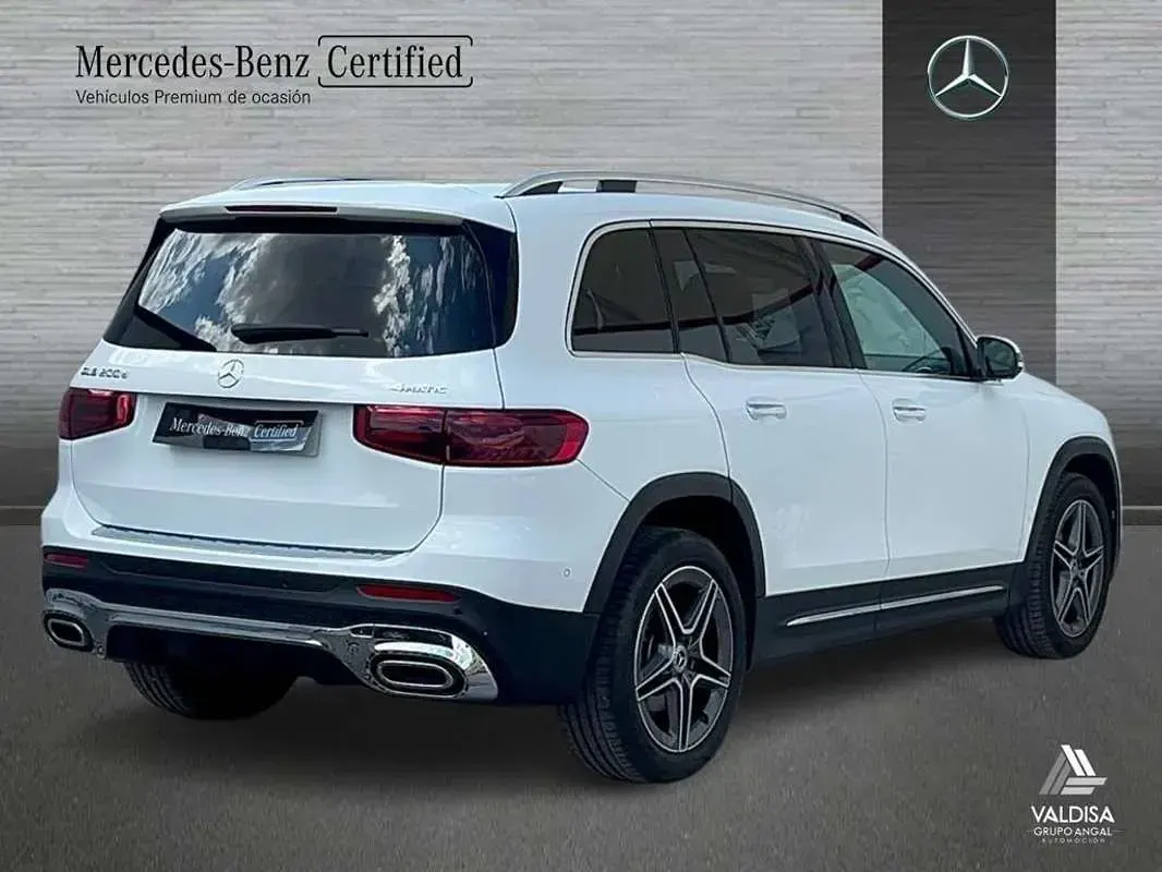 Usado Mercedes GLB200 150 CV (110 kW) 2024 SUV