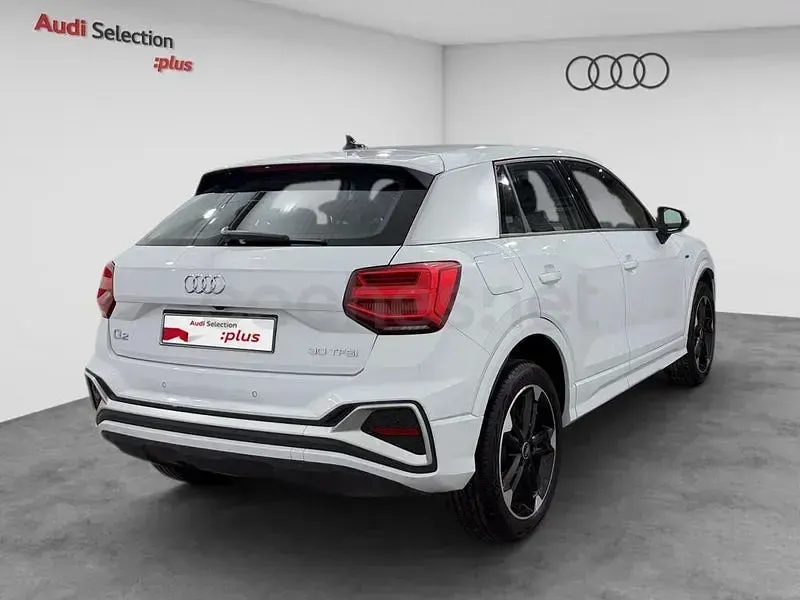 Usado Audi Q2 S-Line 116 CV (85 kW) 2025 Blanco SUV