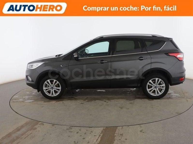 Usado Ford Kuga Trend 120 CV (88 kW) 2019 Gris / plata SUV