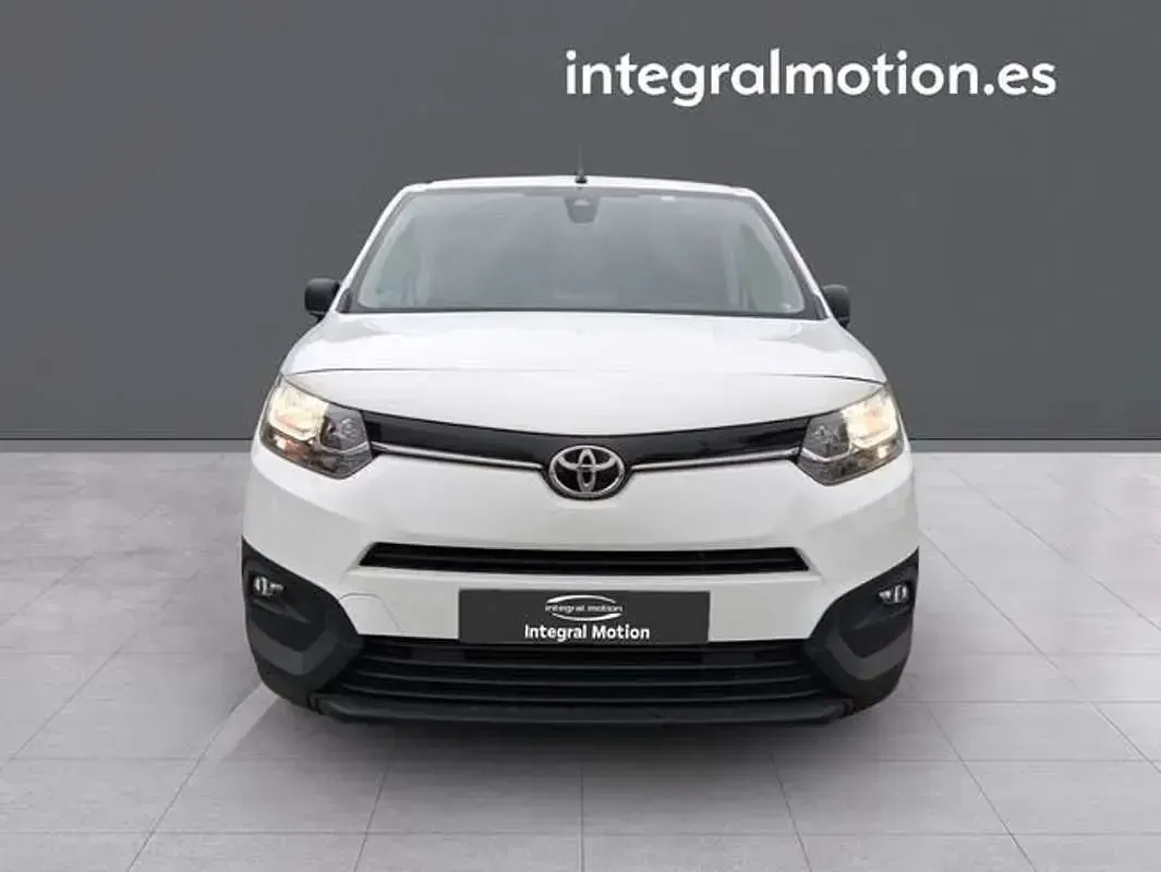 Usado Toyota Proace City City 102 CV (75 kW) 2022 Blanco Monovolumen