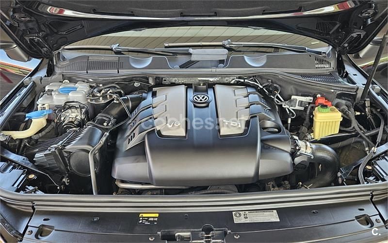 Usado VW Touareg R-line 262 CV (192 kW) 2015 Negro SUV