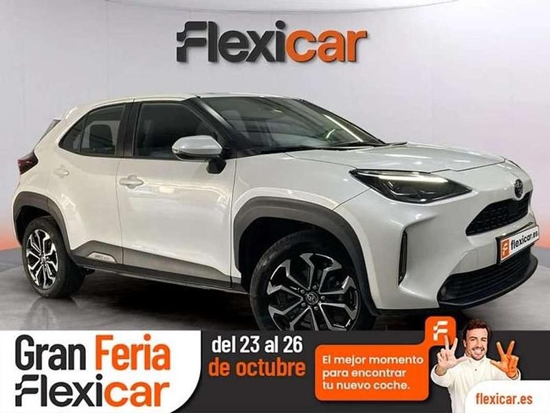 Blanco Usado 2025 Toyota Yaris Cross Active SUV | 20.790 € (Precio justo) - Imagen 1/4