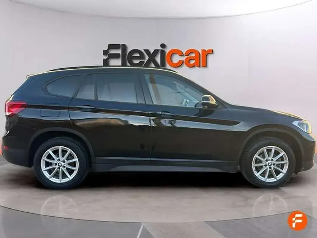 Begagnad BMW X1 116 HK (85 kW) 2021 Svart SUV