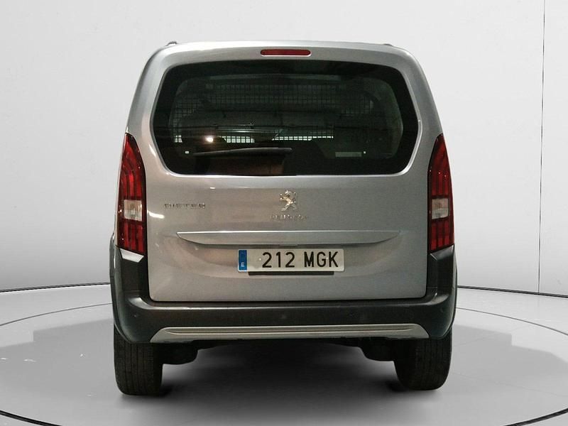 Usado Peugeot Rifter Allure 131 CV (96 kW) 2023 Monovolumen