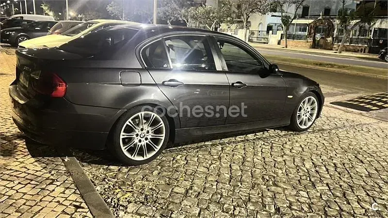 Usado BMW 320 163 CV (119 kW) 2005 Gris / plata Berlina