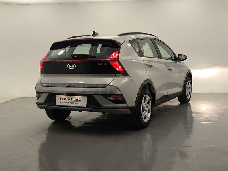 Usado Hyundai Bayon 100 CV (73 kW) 2024 Gris / plata SUV