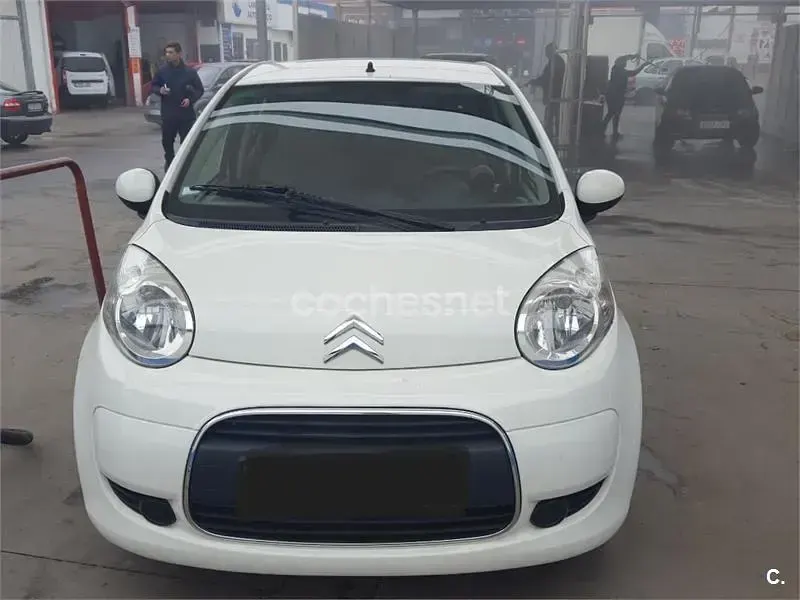 Usado Citroën C1 Seduction 68 CV (50 kW) 2011 Blanco Utilitario
