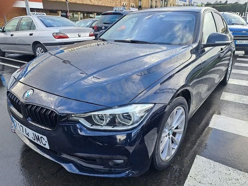 Usado BMW 318 Sport Line 150 CV (110 kW) 2016 Azul Berlina