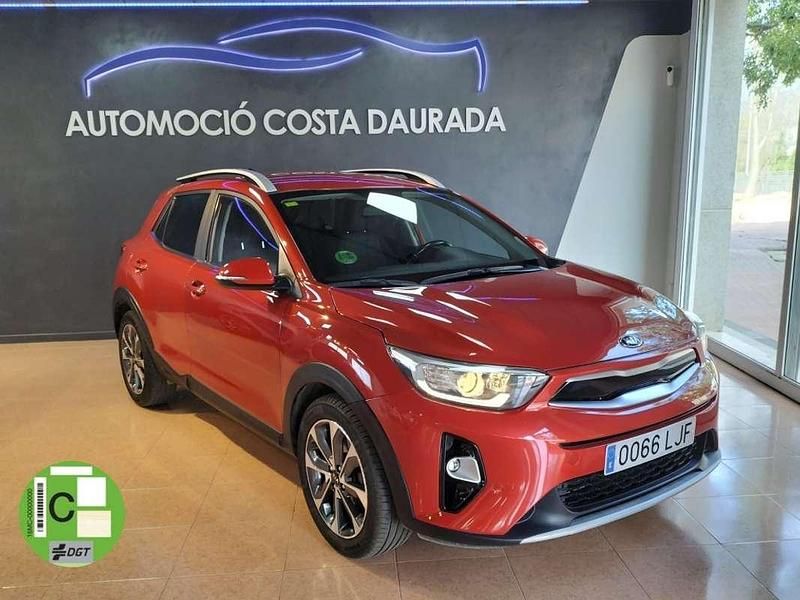 Usado Kia Stonic 101 CV (74 kW) 2020 Rojo SUV